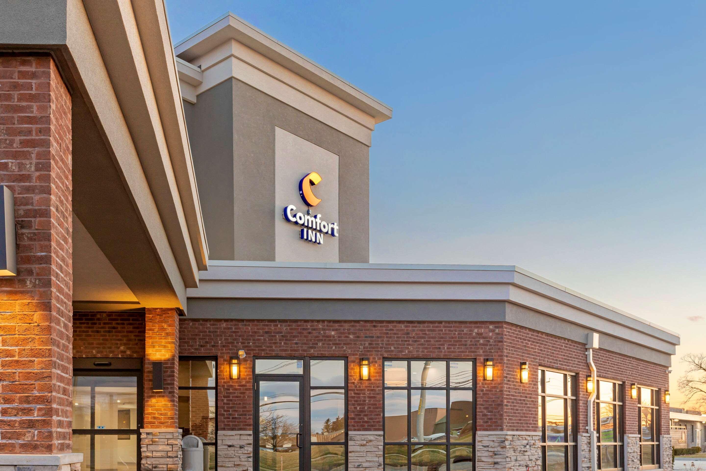 Comfort Inn Detroit - Troy Clawson Exterior photo