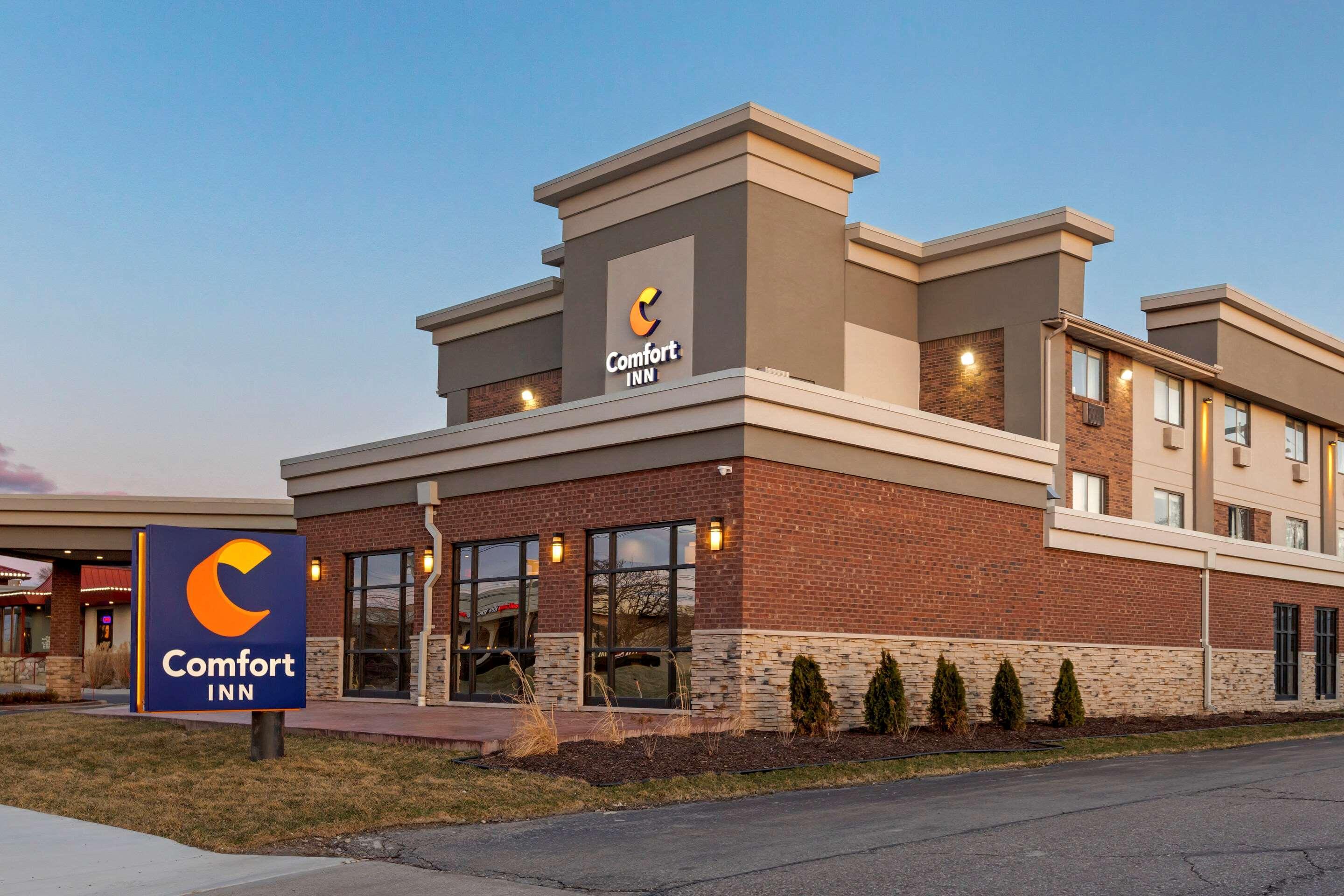 Comfort Inn Detroit - Troy Clawson Exterior photo